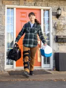 A worker returns back to work after a workplace injury.